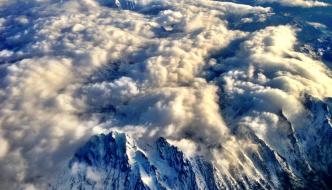 Flying over the Cascade Mountains, Washington