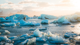 Jökulsárlón glacier lagoon, Iceland Jökulsárlón glacier lagoon, Iceland